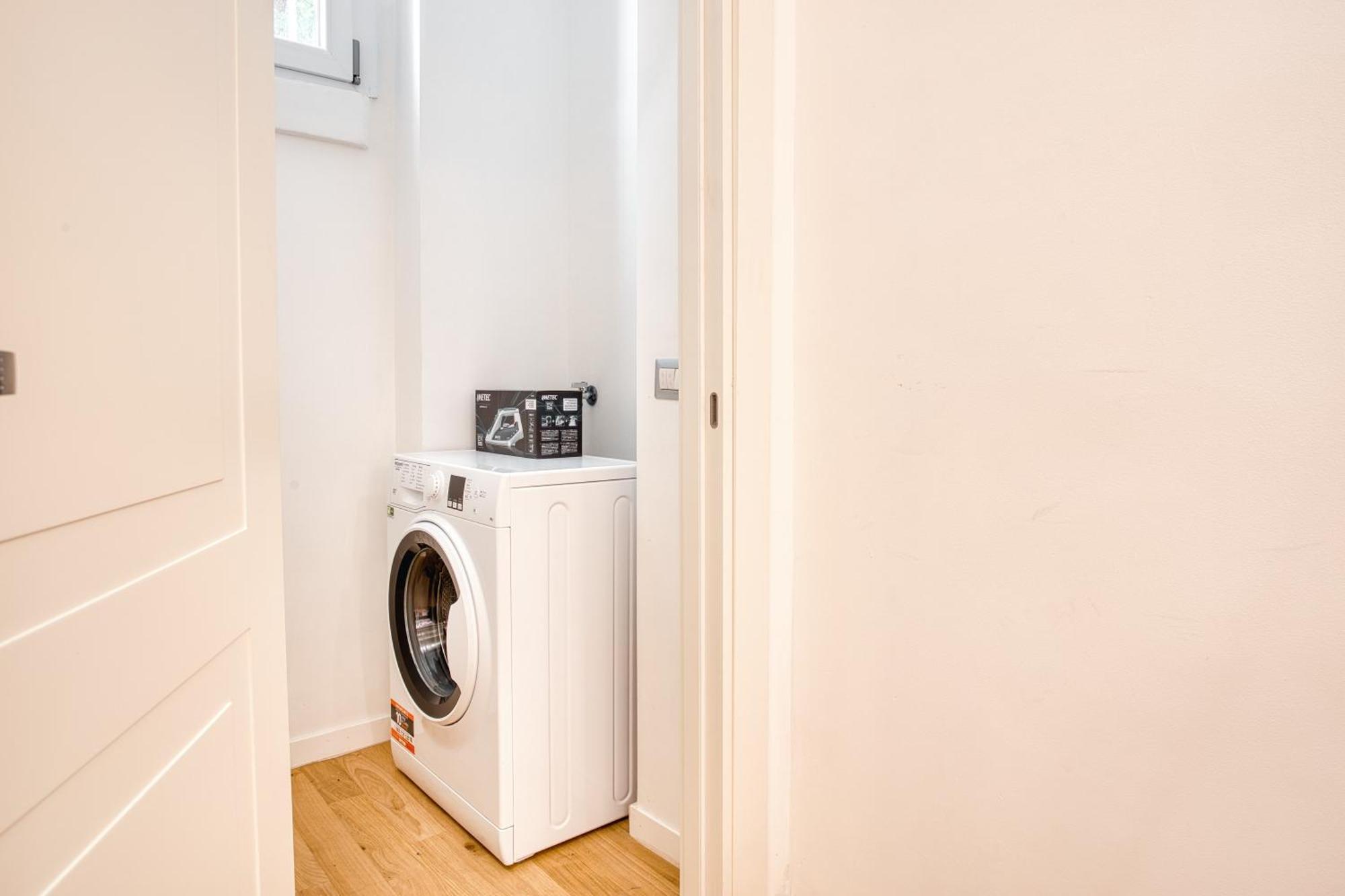 Walk To Navigli - Via Gola - 2 Bedrooms Apt Милано Екстериор снимка