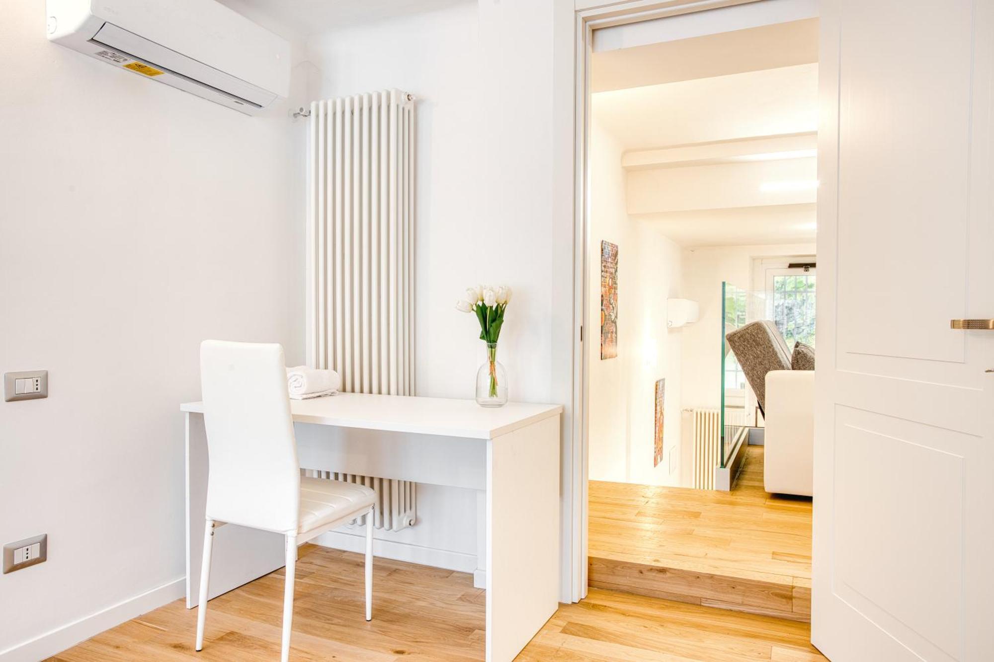 Walk To Navigli - Via Gola - 2 Bedrooms Apt Милано Екстериор снимка
